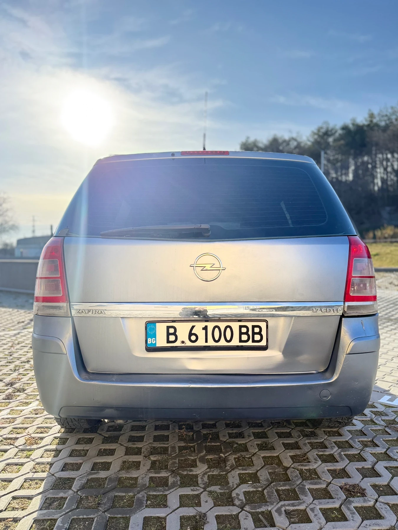 Opel Zafira 1.6 Газ-Бензин 7 Места 2009 Климатроник Зимни Гуми - изображение 4