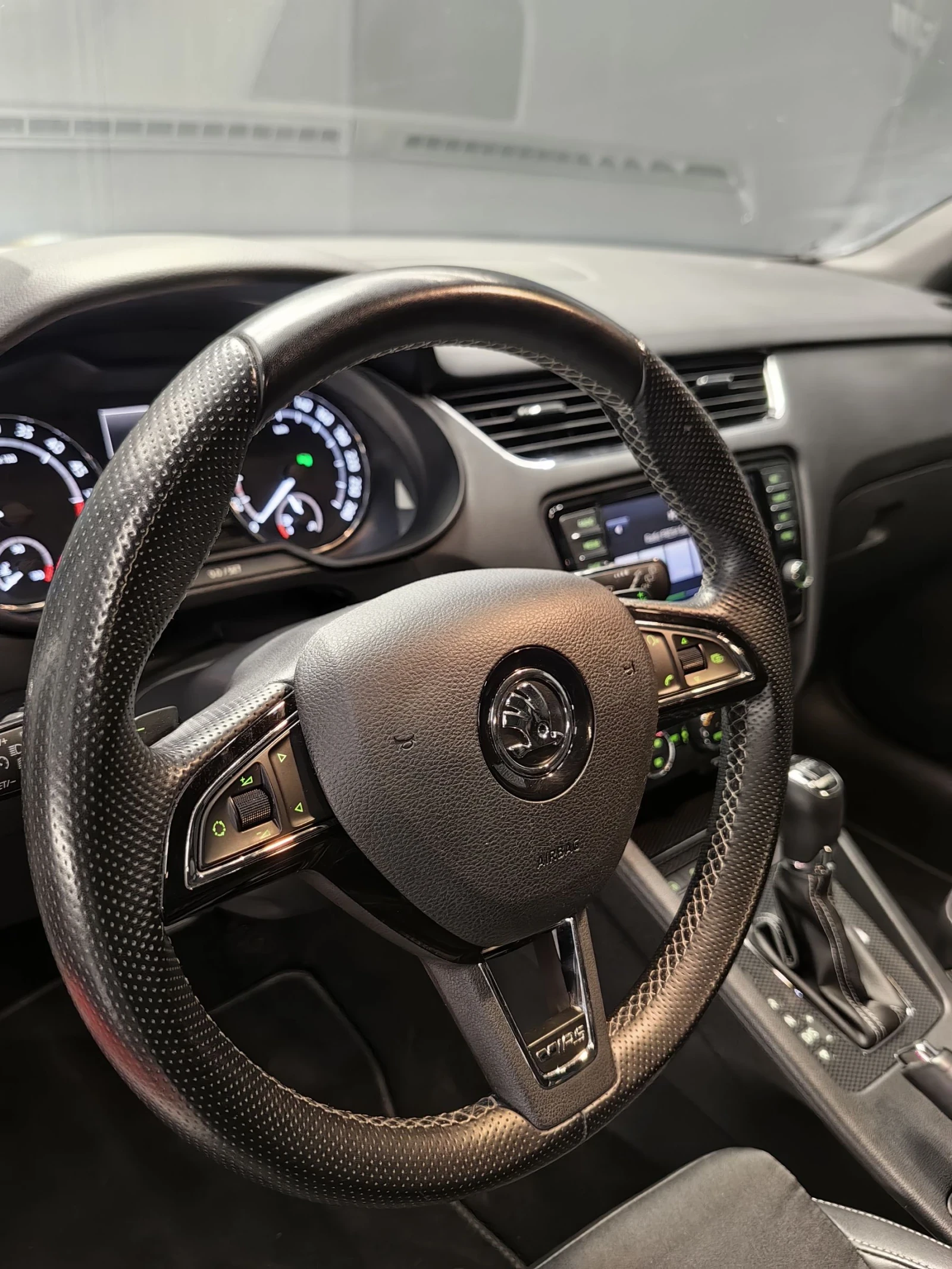 Skoda Octavia 2.0TDI* VRS* SWISS* DSG* �������* ����* PARK*  | Mobile.bg � ����������� 11