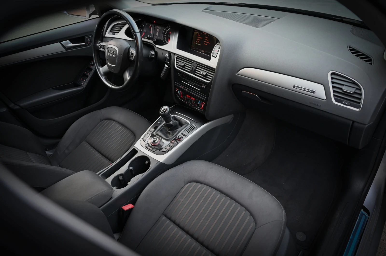 Audi A4 2.0TDI/QUATTRO, снимка 11 - Автомобили и джипове - 53706719