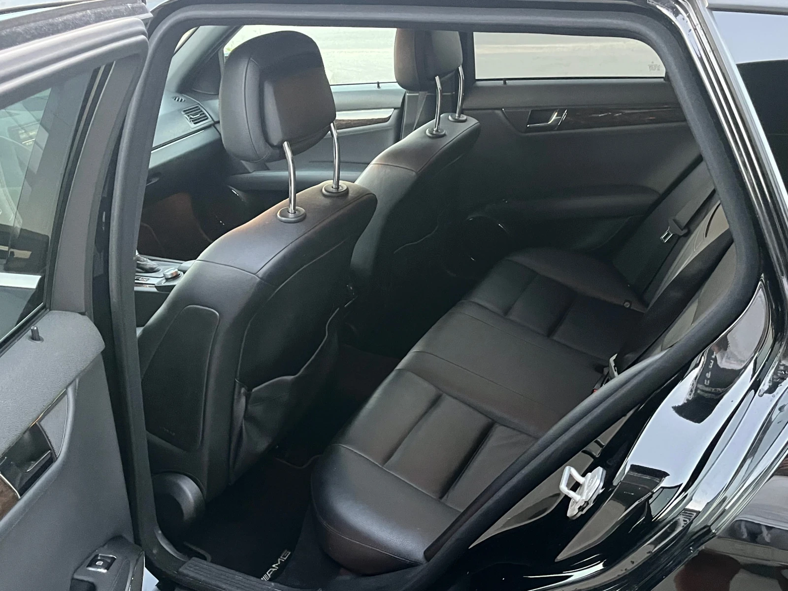 Mercedes-Benz C 320 CDI, снимка 10 - Автомобили и джипове - 53786696