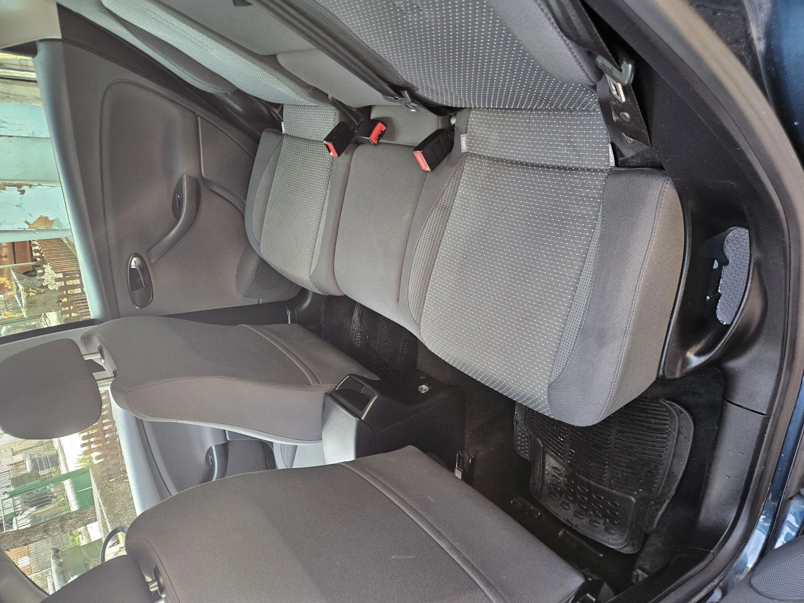 Seat Altea, снимка 11 - Автомобили и джипове - 53885773