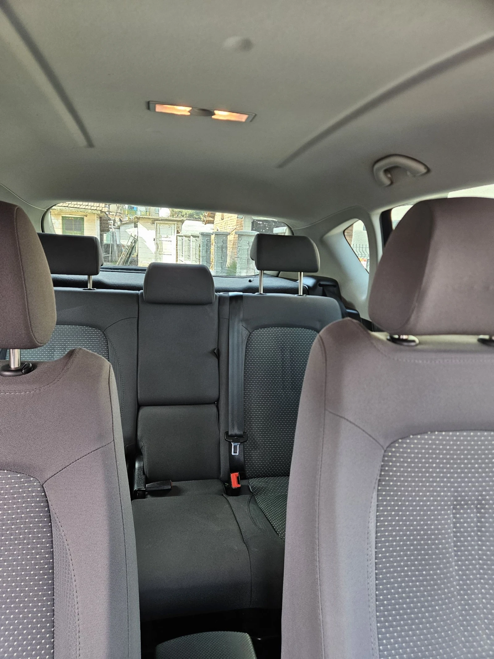 Seat Altea, снимка 12 - Автомобили и джипове - 53885773