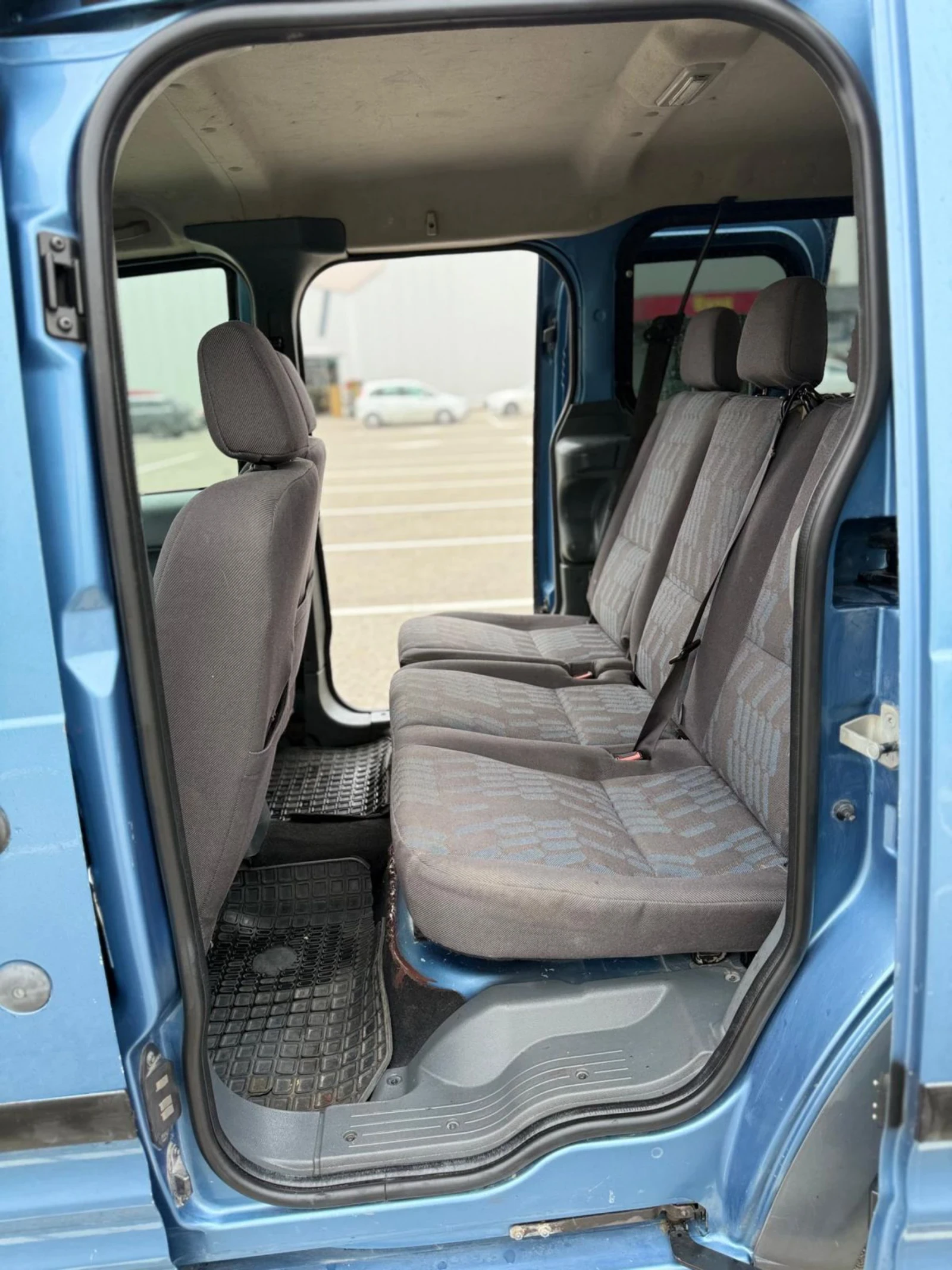 Ford Tourneo Connect 3 КЛЮЧА/ РАБОТЕЩ КЛИМАТИК/СЕРВ. ИСТОРИЯ/БЕЗ РЪЖДА , снимка 9 - Автомобили и джипове - 54165893