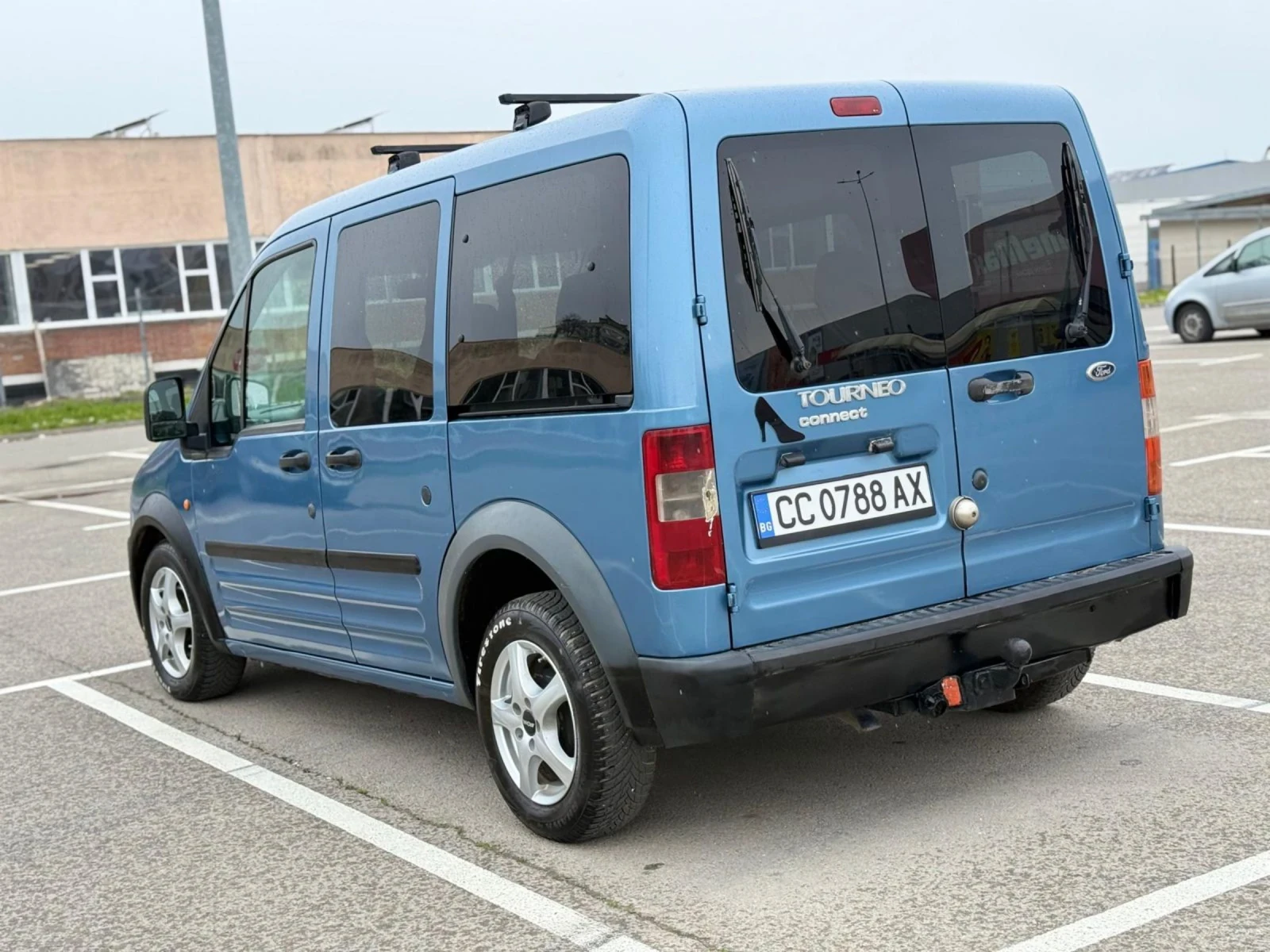 Ford Tourneo Connect 3 КЛЮЧА/ РАБОТЕЩ КЛИМАТИК/СЕРВ. ИСТОРИЯ/БЕЗ РЪЖДА , снимка 3 - Автомобили и джипове - 54165893