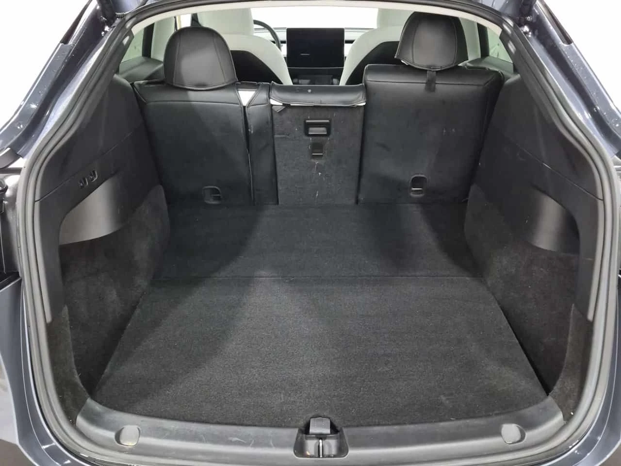 Tesla Model Y PERFORMANCE| АВТОПИЛОТ| ПАНОРАМА| CARFAX| , снимка 14 - Автомобили и джипове - 54280019