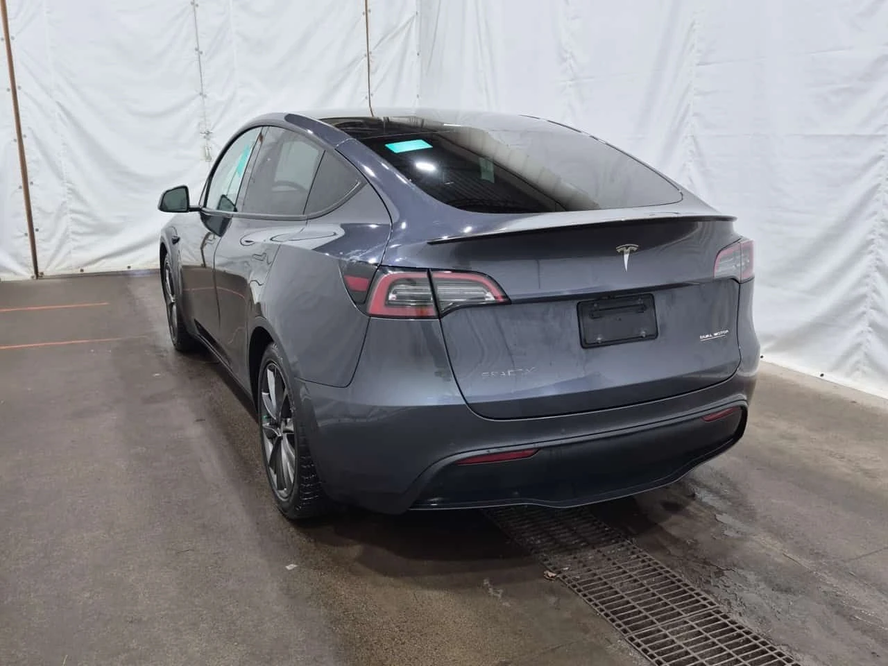 Tesla Model Y PERFORMANCE| АВТОПИЛОТ| ПАНОРАМА| CARFAX| , снимка 4 - Автомобили и джипове - 54280019