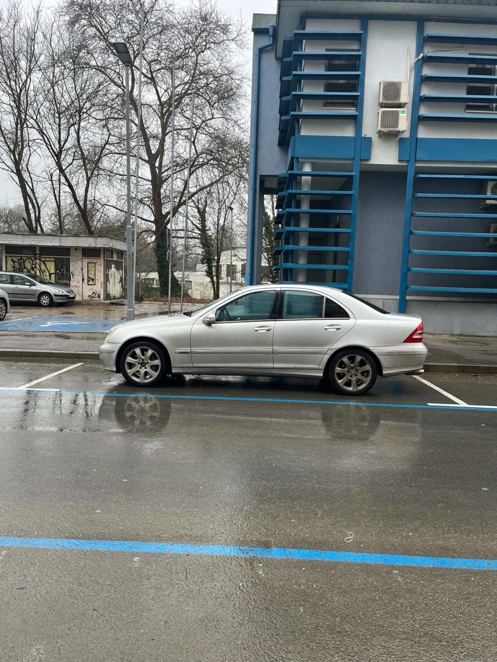 Mercedes-Benz C 200 Kompressor , снимка 2 - Автомобили и джипове - 54317442