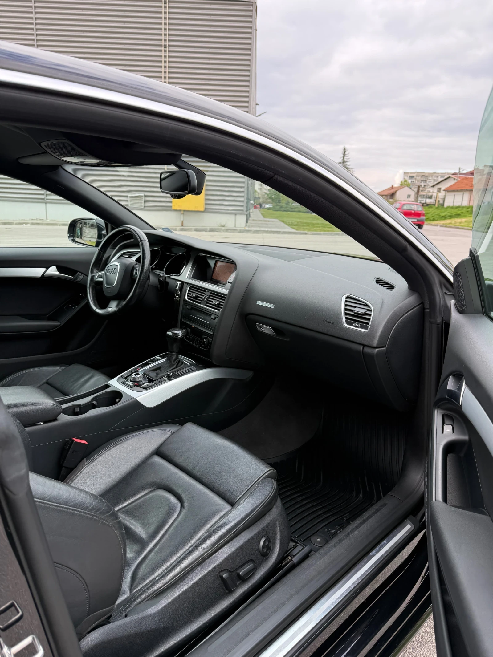 Audi A5 3.0 TDI QUATTRO S-Line, снимка 8 - Автомобили и джипове - 54382778