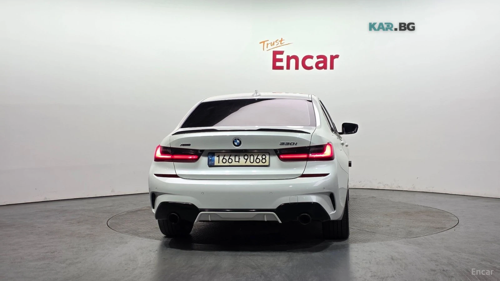 BMW 330 * M-SPORT* XDRIVE* 360* HEAD-UP* ПОДГРЕВ* ШИБИДАХ*, снимка 4 - Автомобили и джипове - 54892675