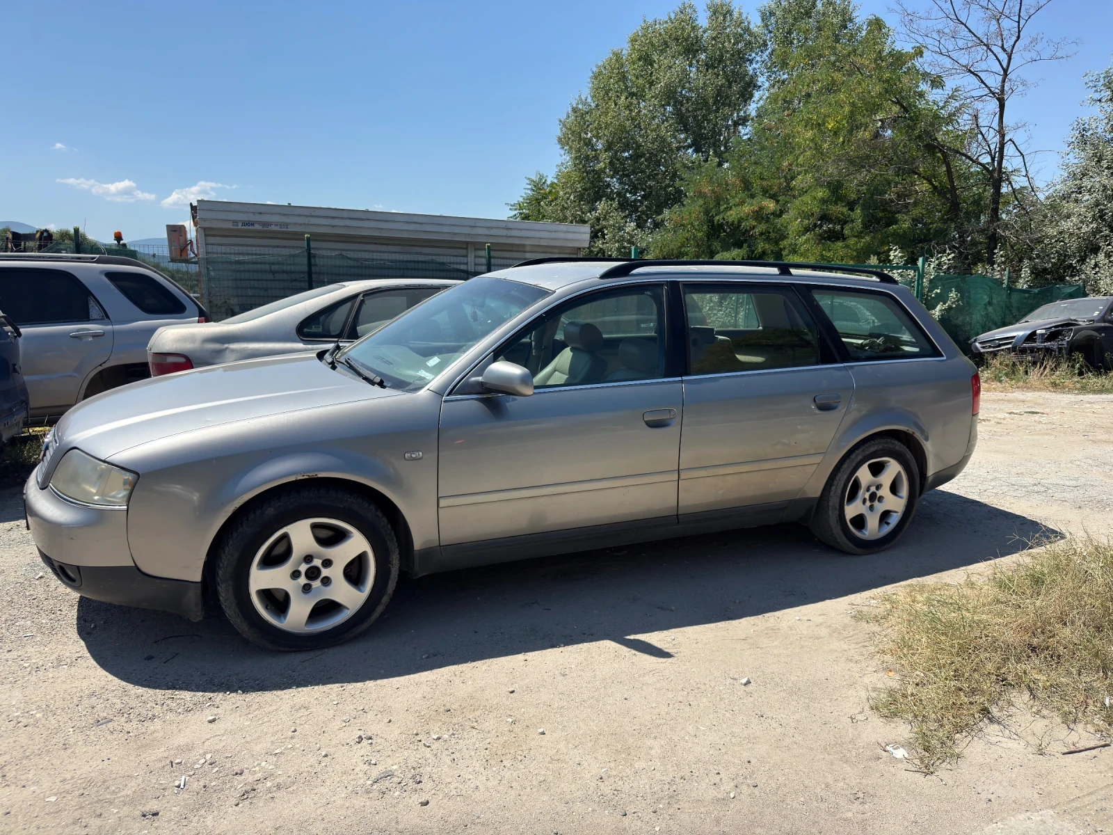Audi A6 2.5 TDi, снимка 3 - Автомобили и джипове - 55538833