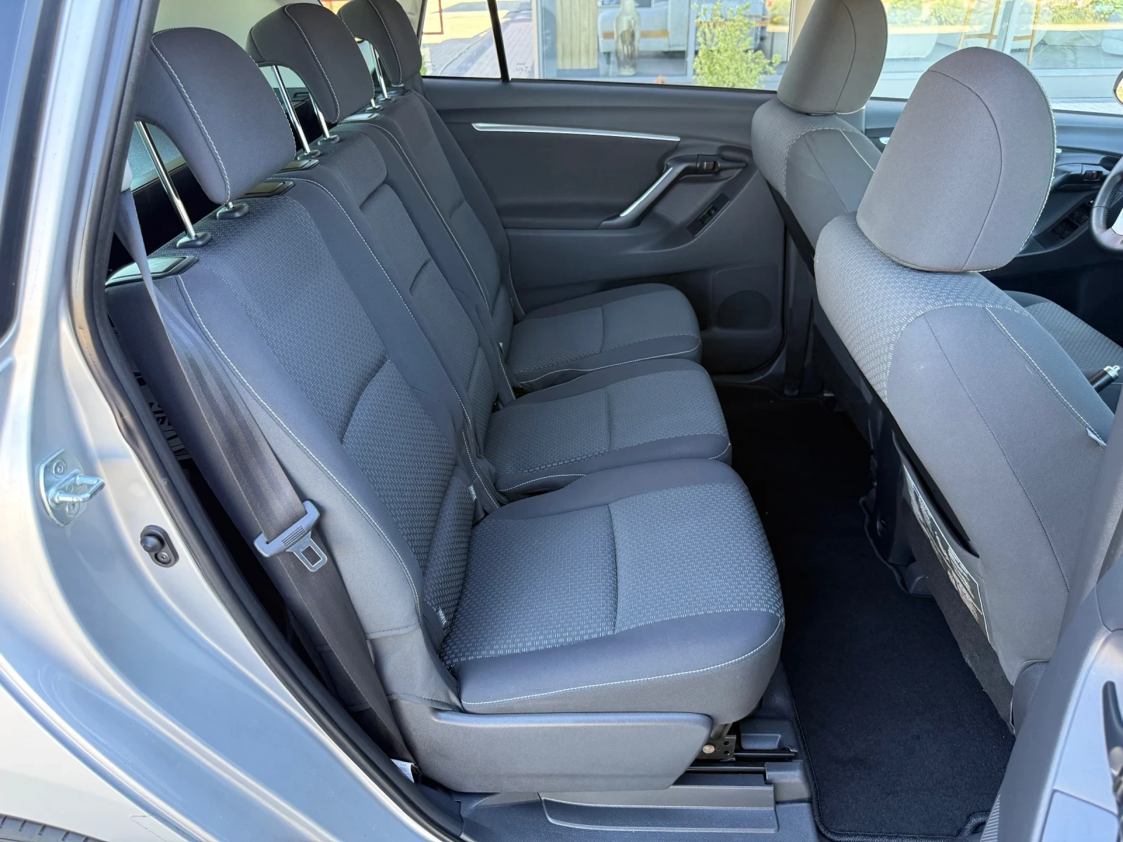 Toyota Verso 1.8 VVT-i / FACELIFT / EXECUTIVE / NAVI / CAMERA | Mobile.bg � ����������� 13