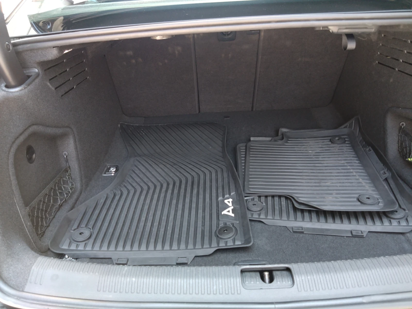 Audi A4 Седан, снимка 10 - Автомобили и джипове - 55742587