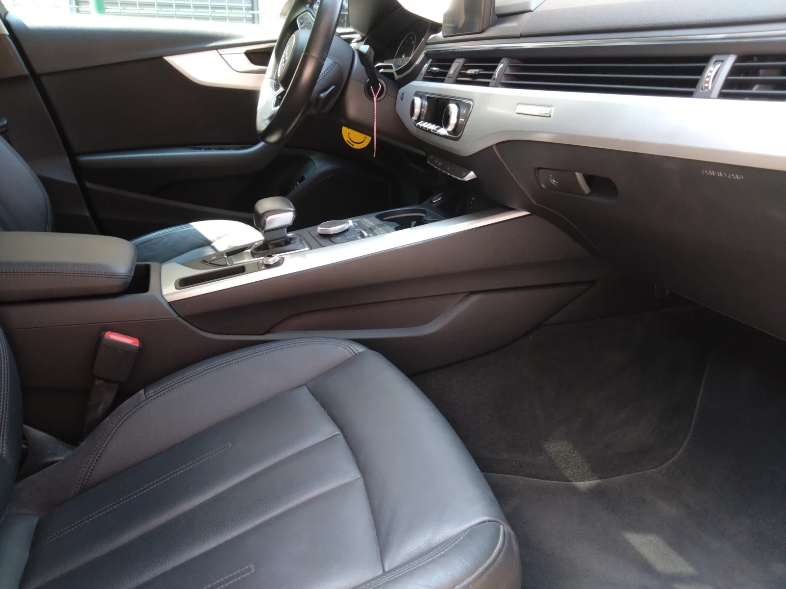 Audi A4 Седан, снимка 5 - Автомобили и джипове - 55742587