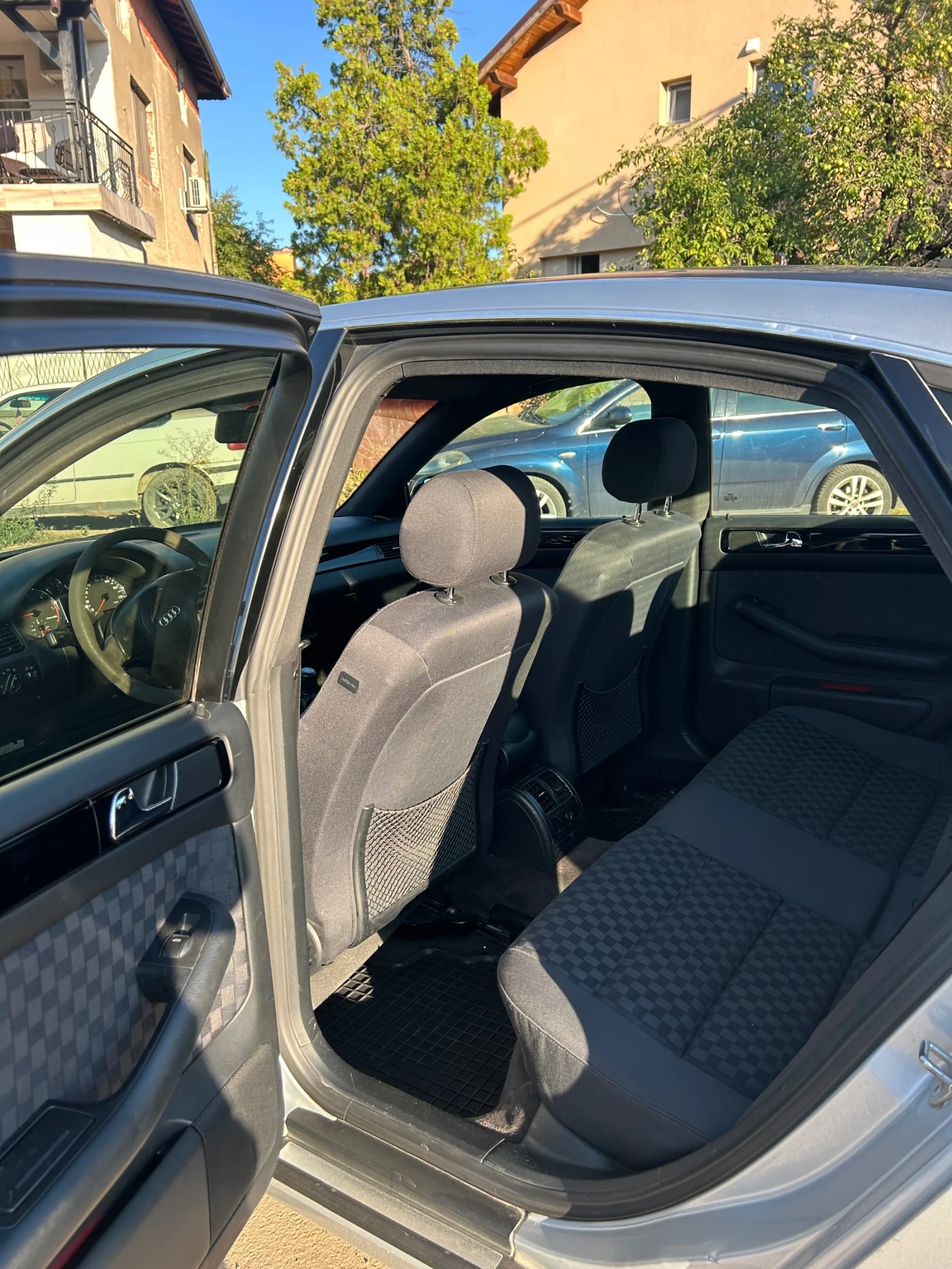 Audi A6, снимка 9 - Автомобили и джипове - 55970744