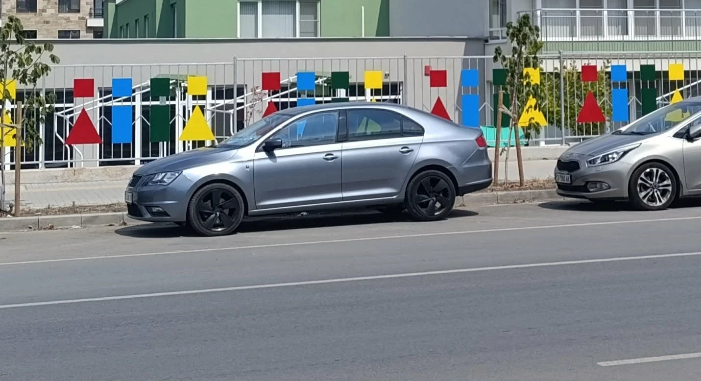 Seat Toledo 1.6 TDI, снимка 7 - Автомобили и джипове - 56175682