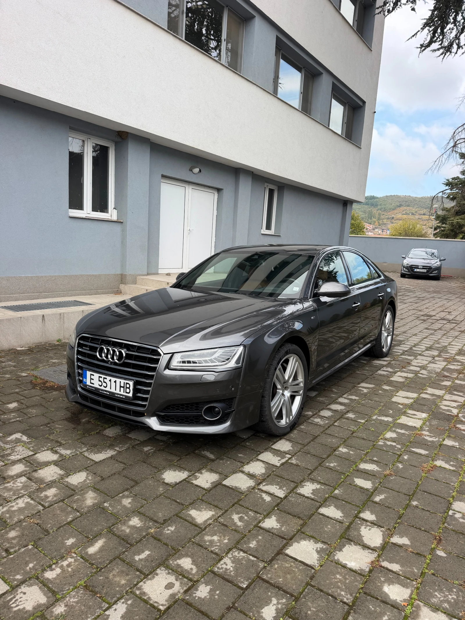 Audi A8 4.2
