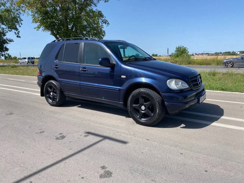 Mercedes-Benz ML 270 CDI, снимка 3 - Автомобили и джипове - 46320198