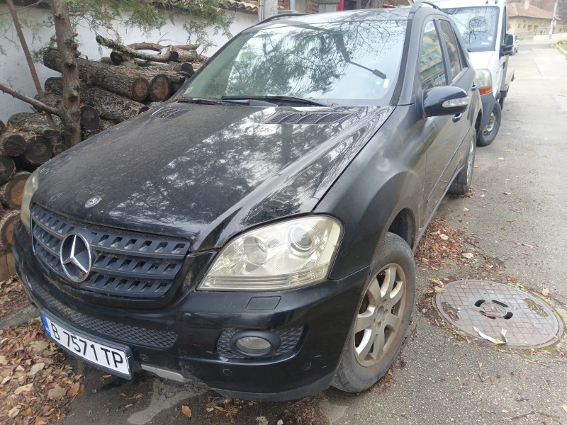 Mercedes-Benz ML 350 350i, снимка 1 - Автомобили и джипове - 48169970