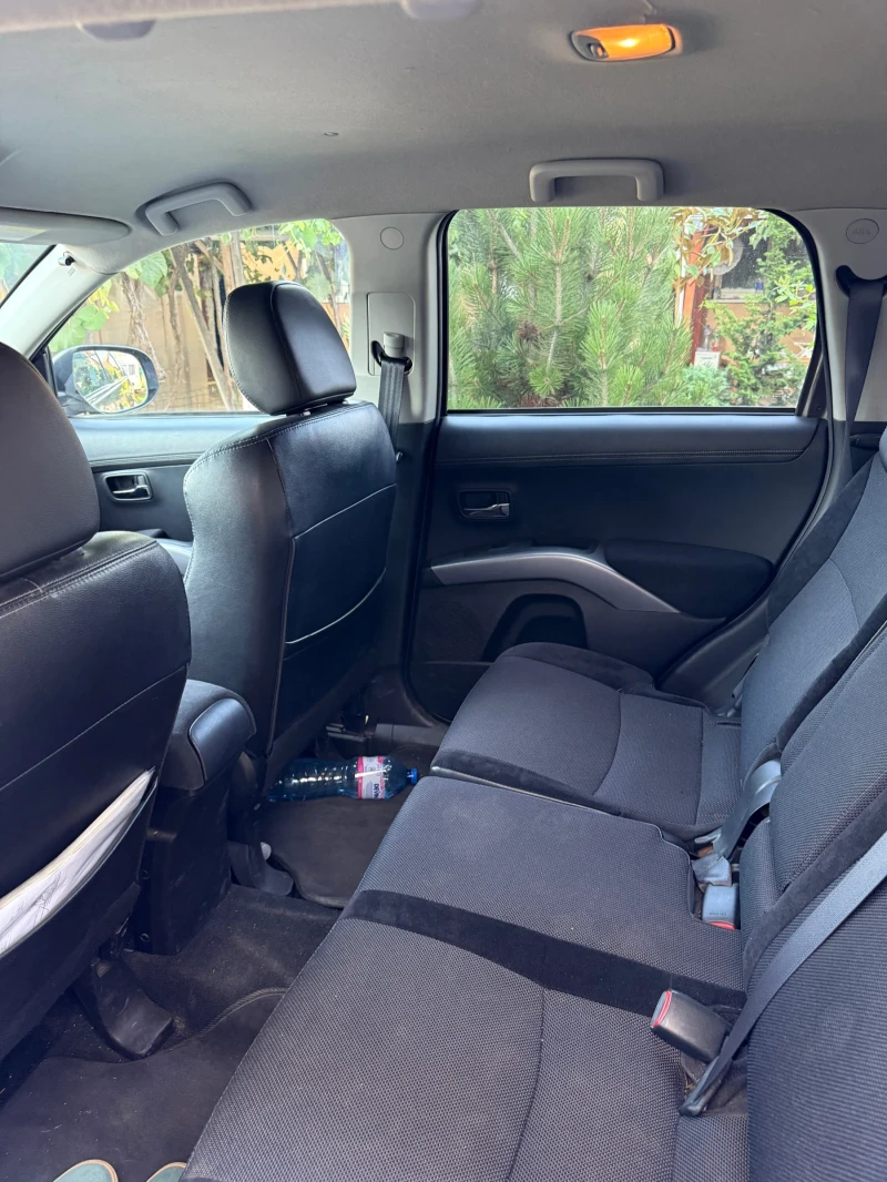 Mitsubishi Outlander, снимка 6 - Автомобили и джипове - 52023850