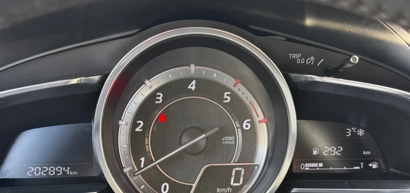 Mazda CX-3 Skyactiv, снимка 10 - Автомобили и джипове - 52829449