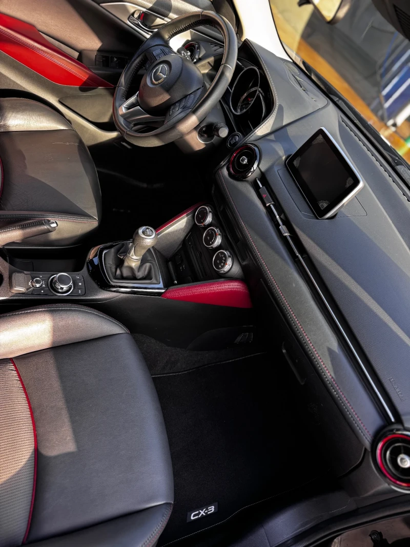 Mazda CX-3 Skyactiv, снимка 14 - Автомобили и джипове - 52829449