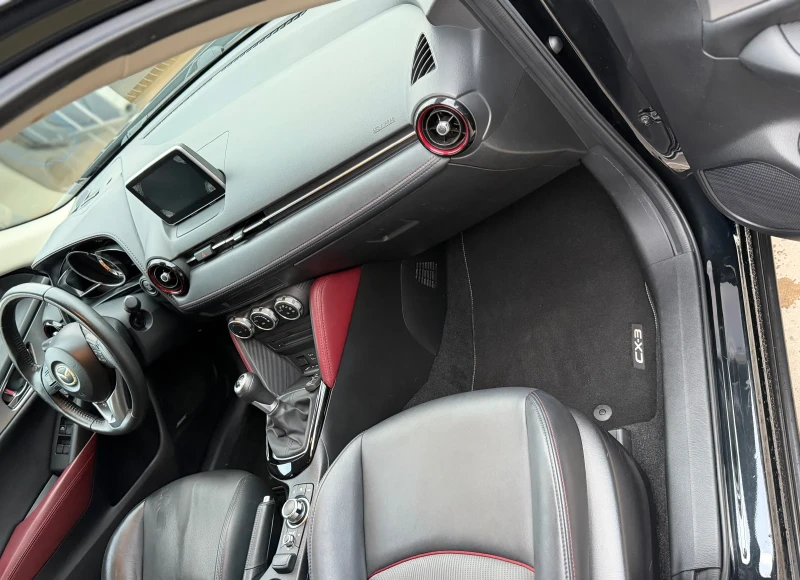 Mazda CX-3 Skyactiv, снимка 12 - Автомобили и джипове - 53195883