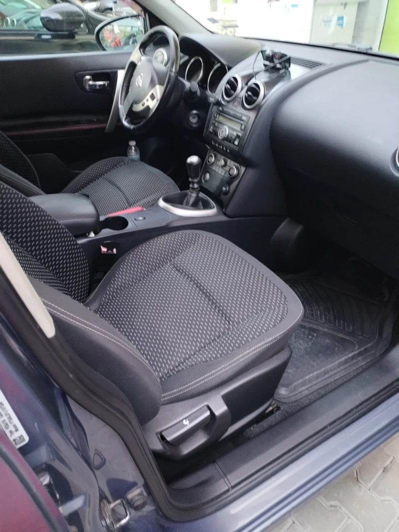 Nissan Qashqai 1.5д, снимка 5 - Автомобили и джипове - 53085851