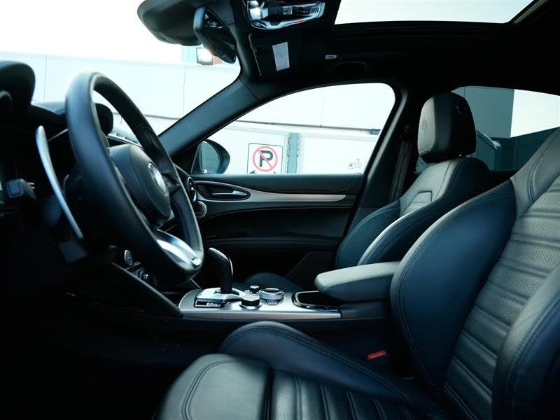 Alfa Romeo Stelvio * АвтоКредит * (ЦЕНА ДО БГ), снимка 17 - Автомобили и джипове - 53963230