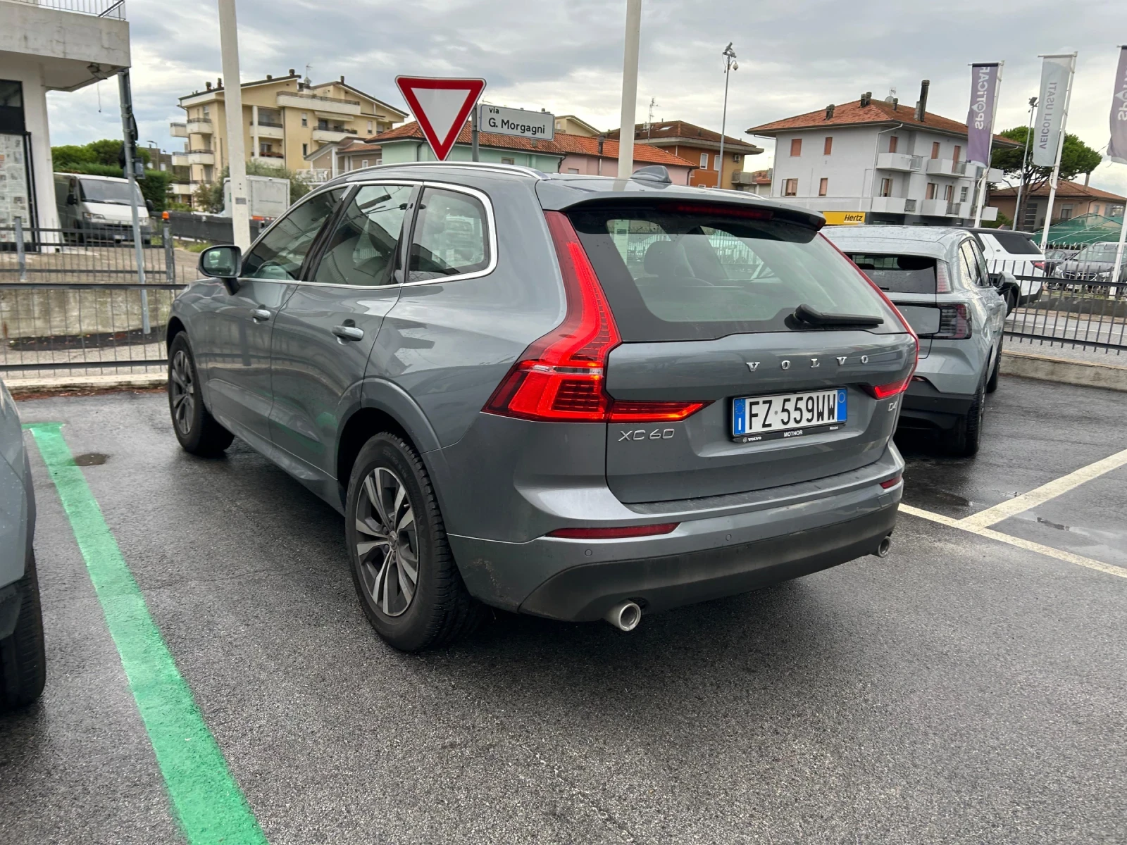 Volvo XC60 (КАТО НОВА) - изображение 4