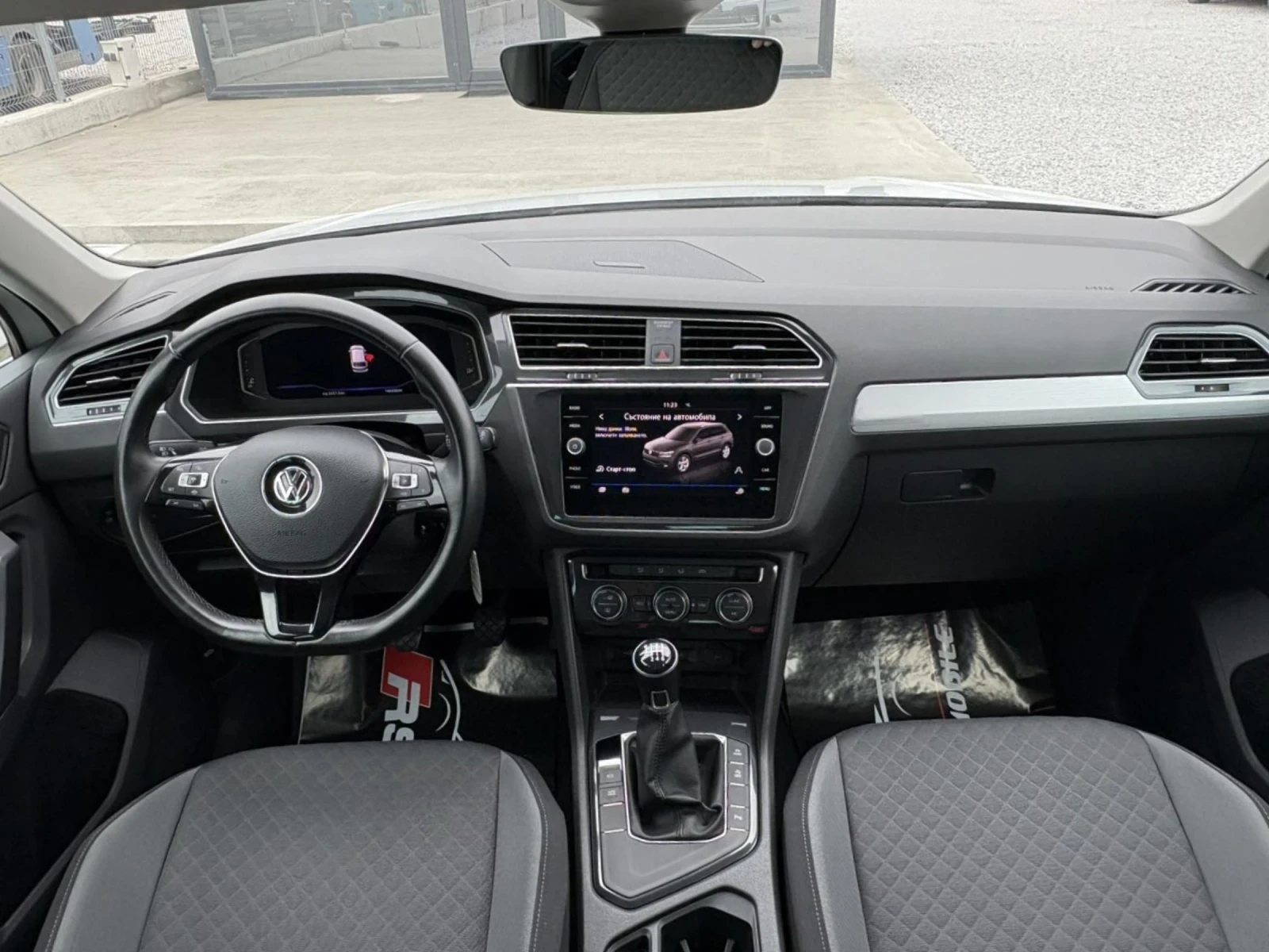 VW Tiguan Капарирана/Продадена  - изображение 10