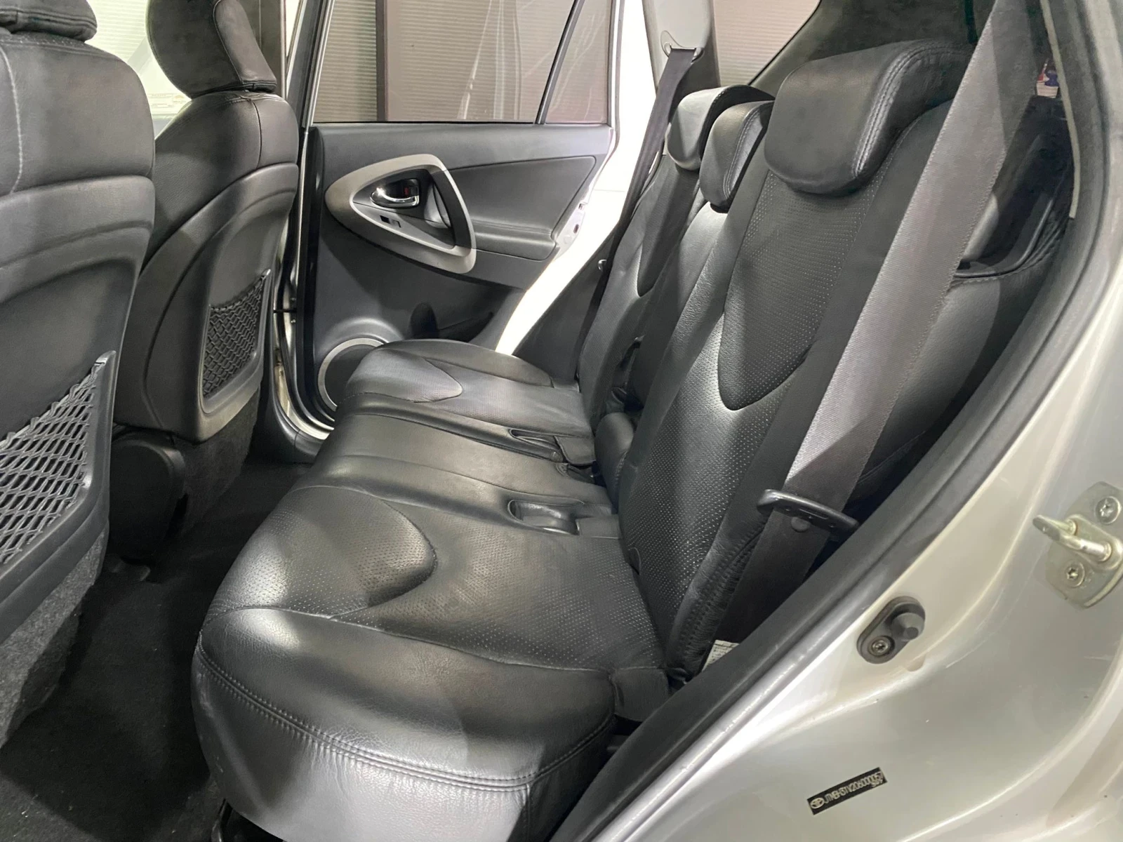 Toyota Rav4  - изображение 10