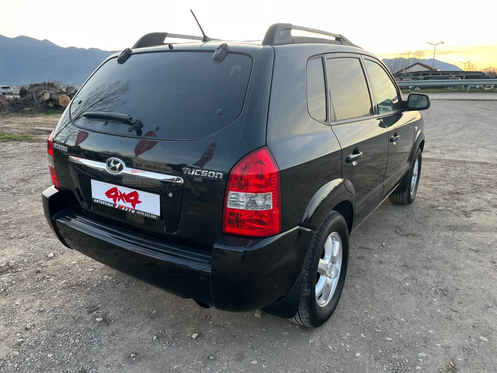 Hyundai Tucson 2.0i-140-GAS-4x4-ITALIA, снимка 9 - Автомобили и джипове - 53807133