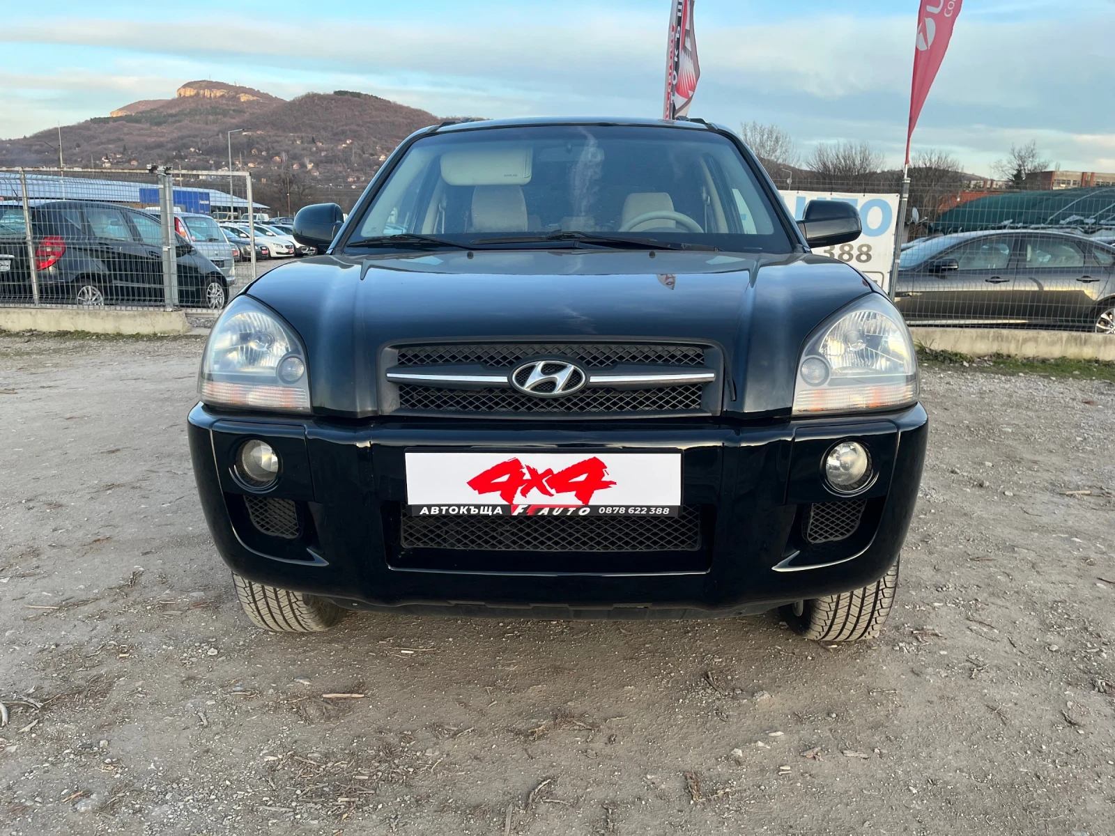 Hyundai Tucson 2.0i-140-GAS-4x4-ITALIA, снимка 2 - Автомобили и джипове - 53807133