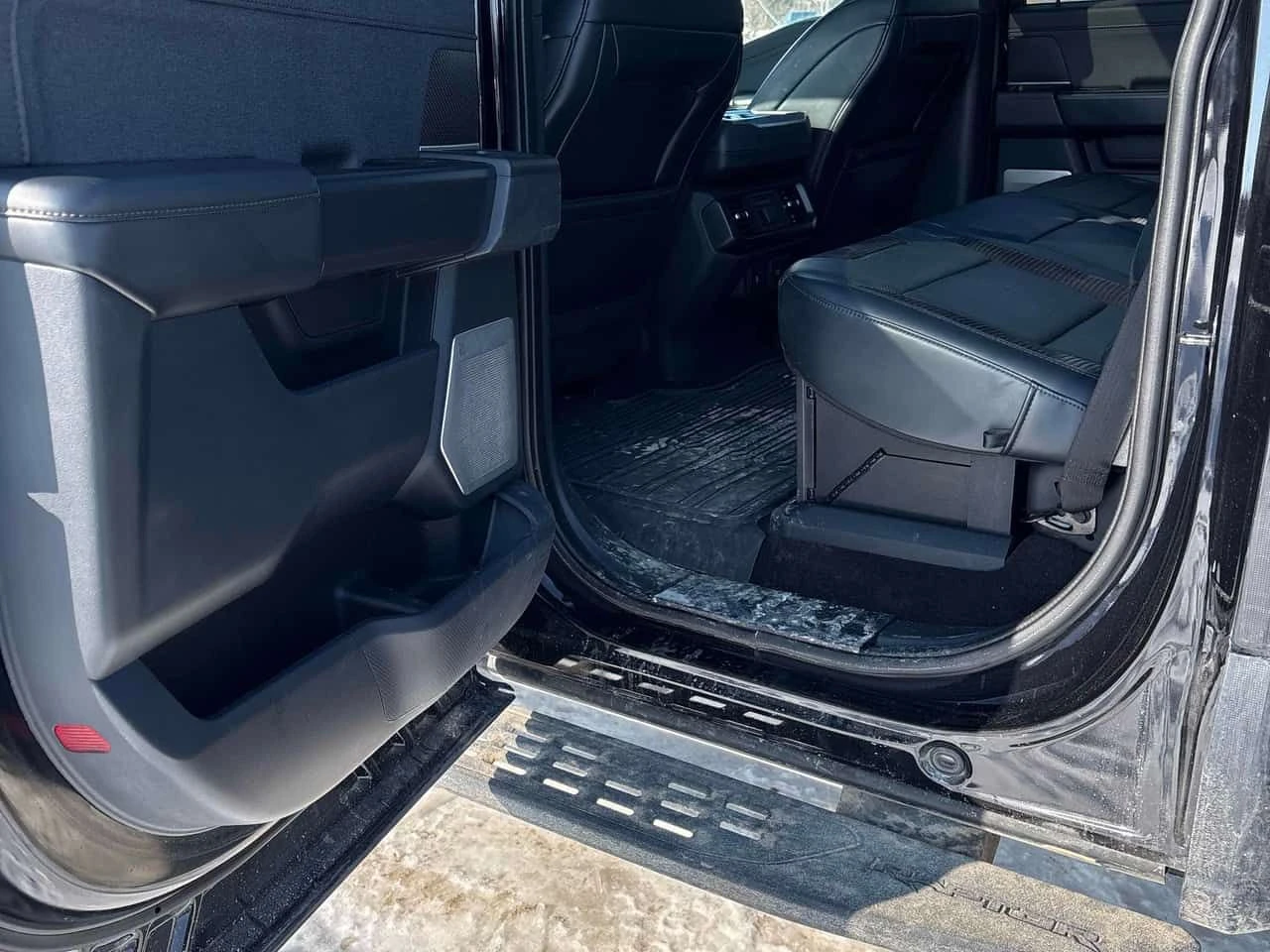 Ford F150 Raptor/ПАНОРАМА/ОБДУХВАНЕ/360 КАМЕРИ, снимка 12 - Автомобили и джипове - 54058574