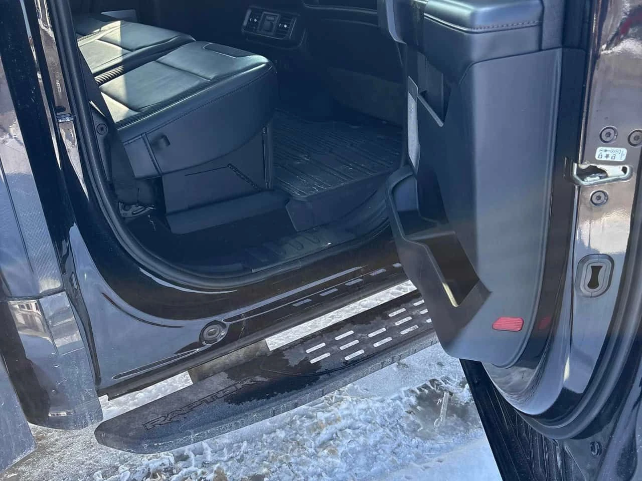 Ford F150 Raptor/ПАНОРАМА/ОБДУХВАНЕ/360 КАМЕРИ, снимка 13 - Автомобили и джипове - 54058574