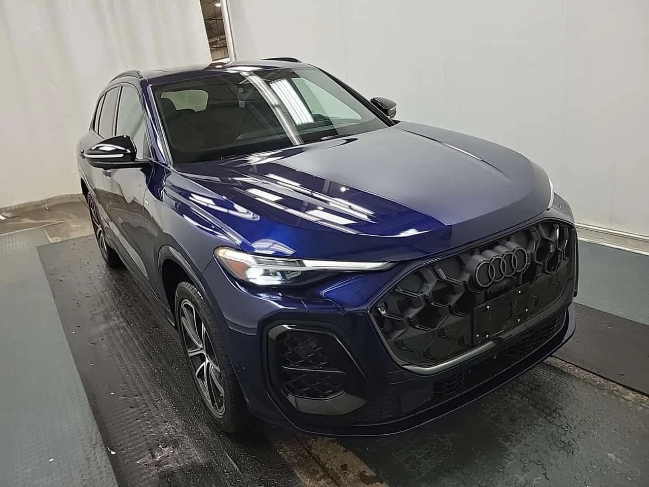 Audi Q5  | PROGRESSIV | HEAD-UP | DISTRONIC | 360 | PANO |, снимка 2 - Автомобили и джипове - 54070309