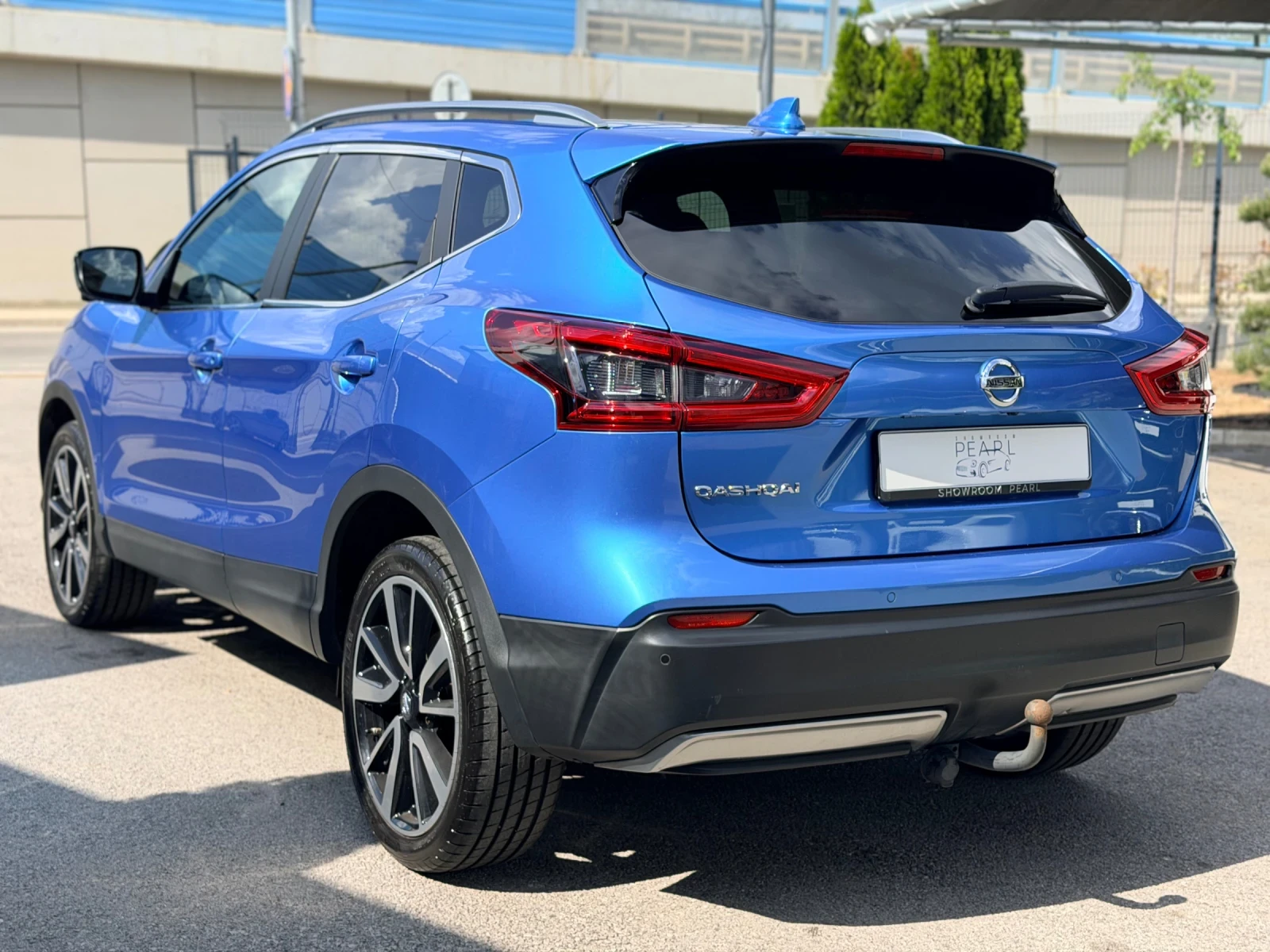Nissan Qashqai Tekna+ 1.6 dCi X-Tronic CVT Pano Keyless Distronic, снимка 5 - Автомобили и джипове - 54334376