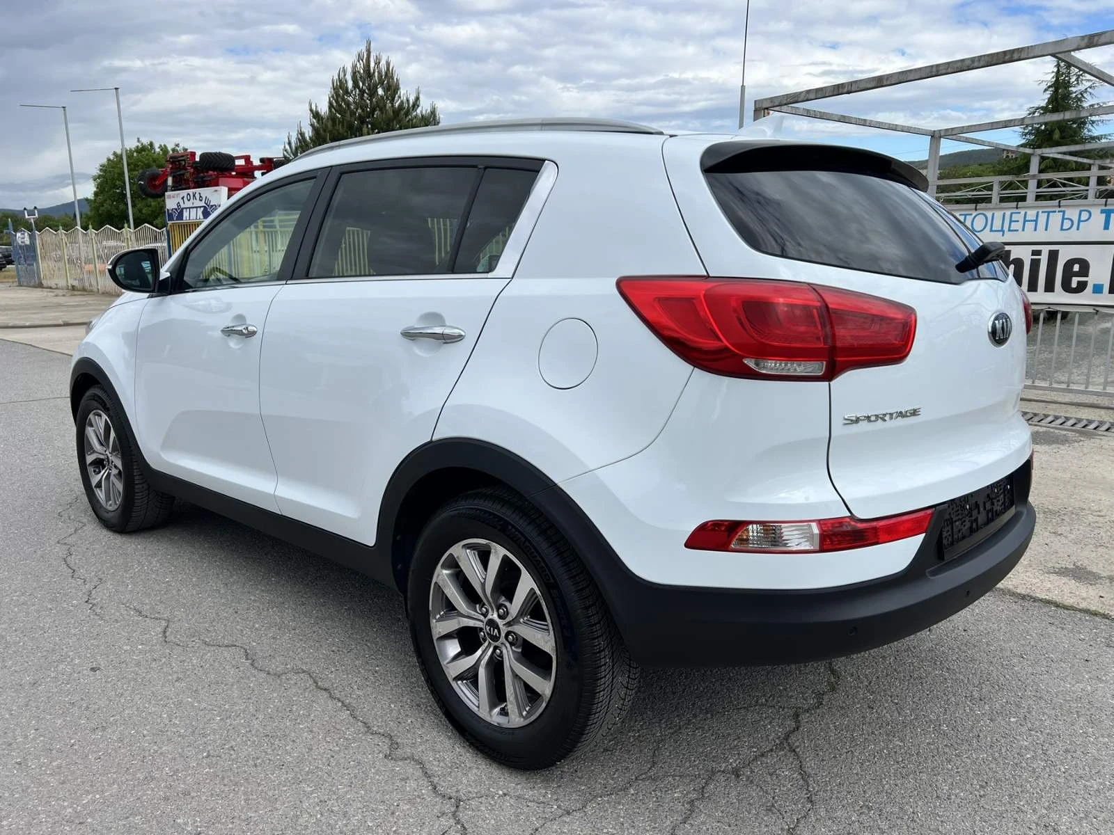 Kia Sportage 1.7CRDI, снимка 6 - Автомобили и джипове - 54549185