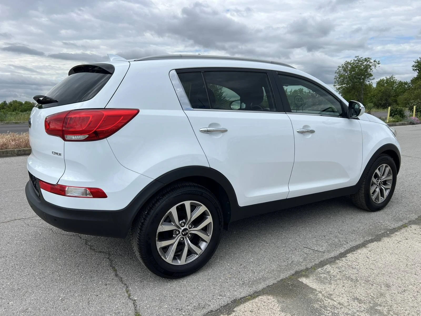 Kia Sportage 1.7CRDI, снимка 5 - Автомобили и джипове - 54549185