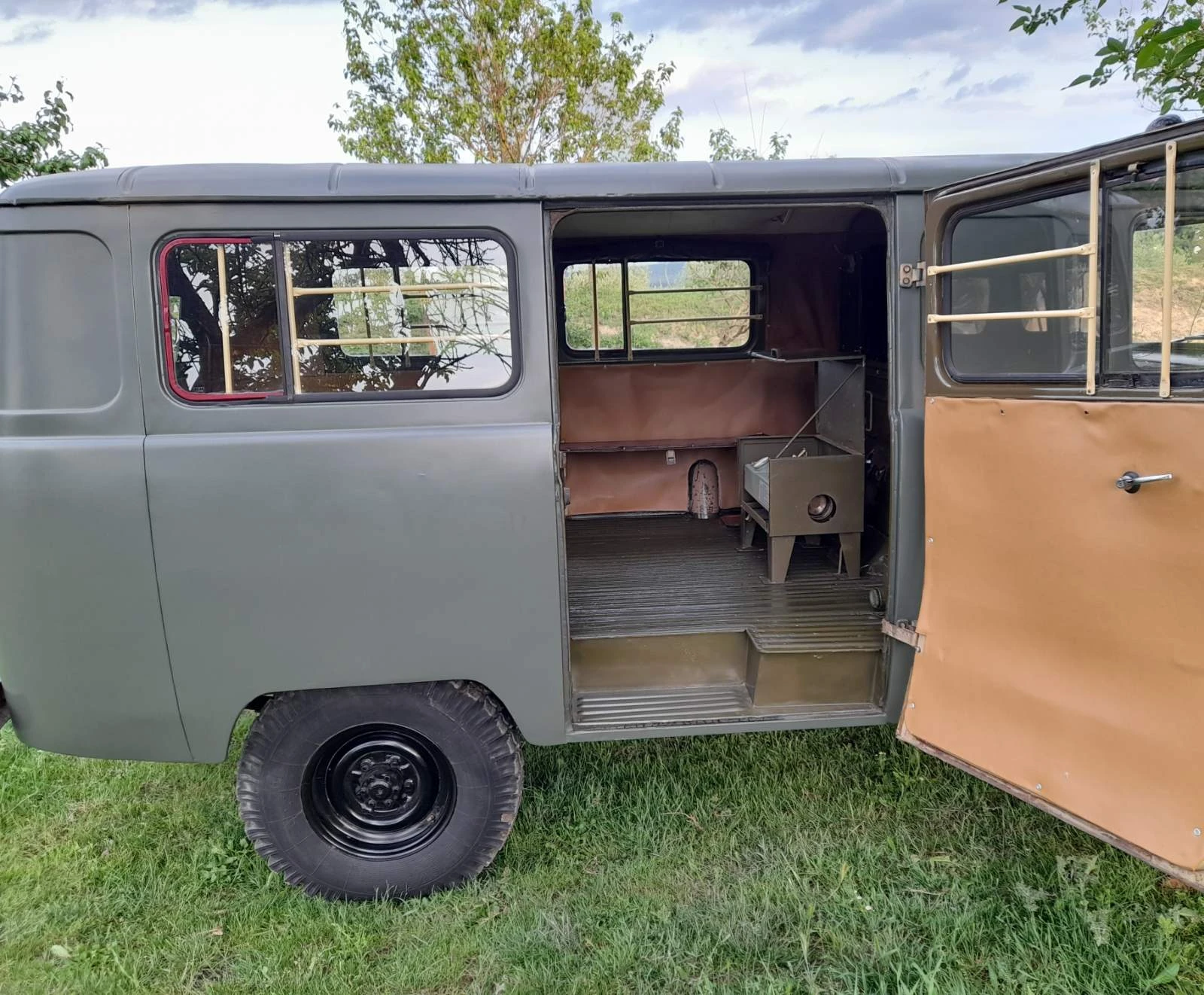 Uaz 452, снимка 8 - Автомобили и джипове - 54712513