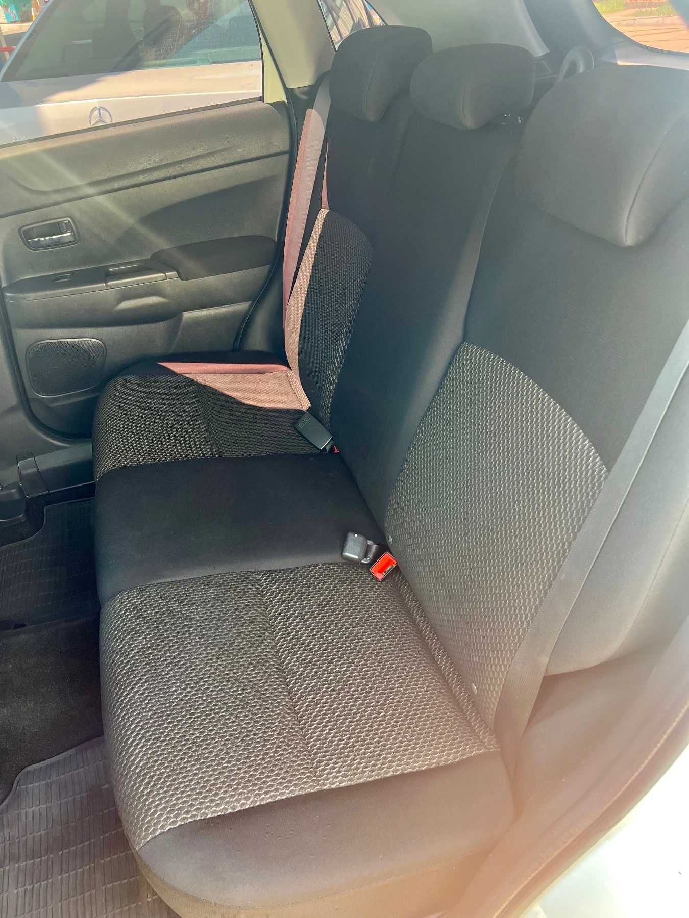 Mitsubishi ASX 1.6D 4x4 Евро6, снимка 11 - Автомобили и джипове - 55025611
