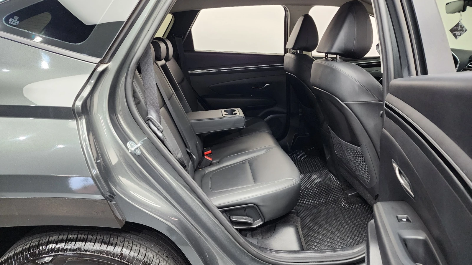 Hyundai Tucson 1.6 Turbo 4WD Modern, снимка 12 - Автомобили и джипове - 56270765