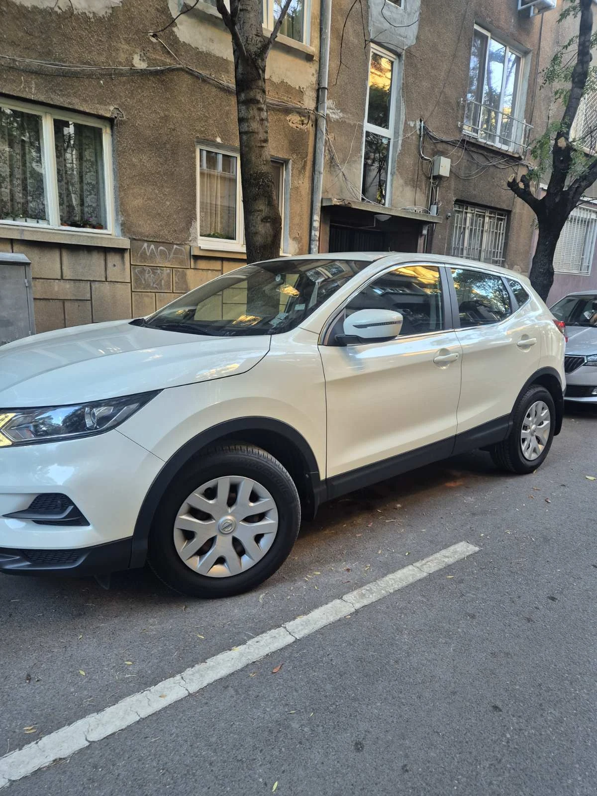 Nissan Qashqai, снимка 9 - Автомобили и джипове - 56450288