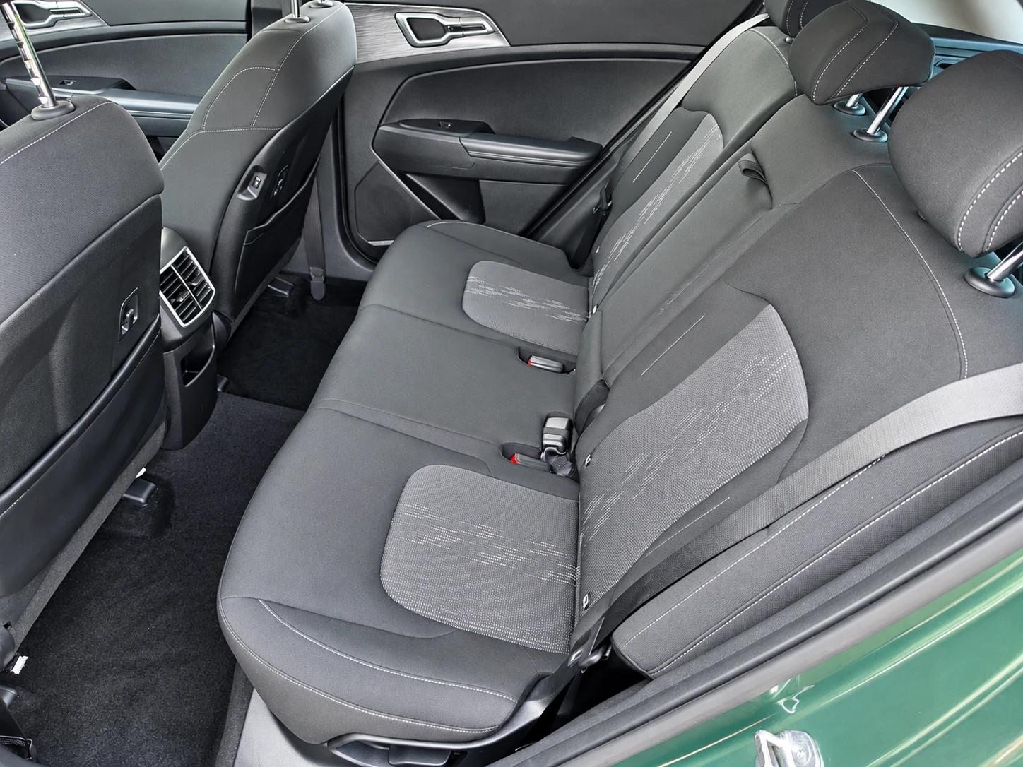 Kia Sportage 1.6 ГАЗ, снимка 13 - Автомобили и джипове - 56723435