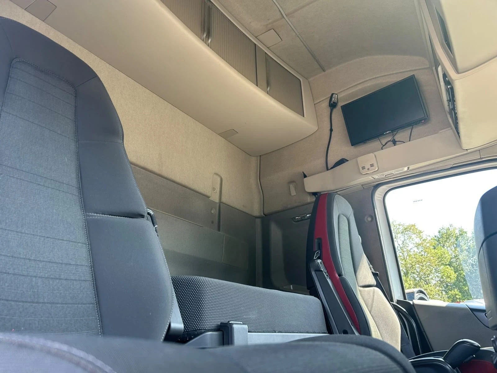 Volvo Fh HEROS TRUCKS LEASING, снимка 4 - Камиони - 55931709