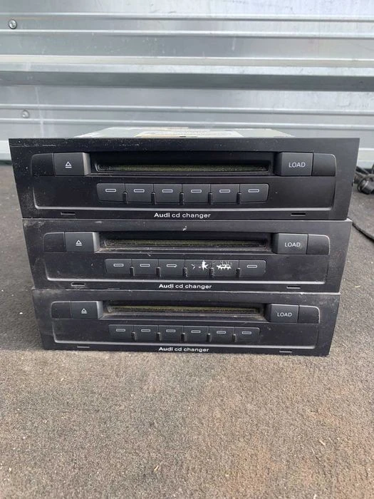 CD Changer за Audi Q7 4L0910110B