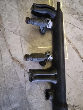 96.760.174.80  9676017480 инжекторна дюза PEUGEOT 208 1.2i VTI , снимка 2 - Части - 53361594