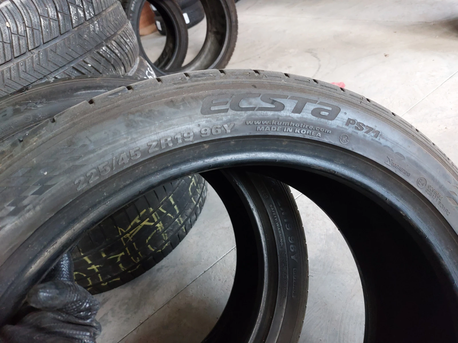 ���� 225/45R19 | Mobile.bg � ����������� 6
