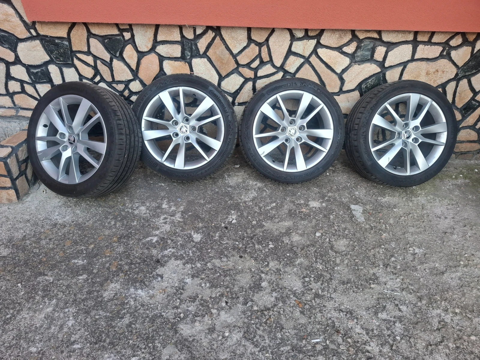 ���� � ������ 225/45R17 �� Audi A4 | Mobile.bg � ����������� 1