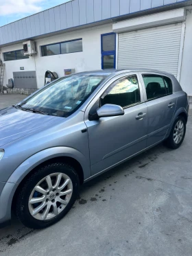 Opel Astra, снимка 2